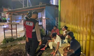 Jaga-Situasi-Kamtibmas-Kondusif-dan-Aman-dari-Covid-19,-Subditgasum-Ditsamapta-Polda-NTT-Tingkatkan-Patroli-Malam-di-Kota-Kupang