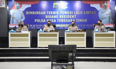 Buka-Bimtek-Lantas-Bidang-Regident,-Wakapolda-NTT-Minta-Anggota-Bersih-dari-KKN