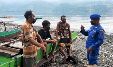Covid-19-Belum-Berakhir,-Personel-Ditpolairud-Polda-NTT-Imbau-Warga-Lembata-Gunakan-Masker-Saat-Beraktivitas