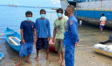 Patroli-Pesisir-di-Wilayah-Sulamu,-Personel-Ditpolairud-Polda-NTT-Imbau-Warga-Gunakan-Masker-Saat-Beraktivitas