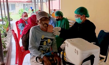 RSB-Titus-Uly-Kupang-Masifkan-Pelayanan-Vaksinasi-Bagi-Masyarakat-Kota-Kupang