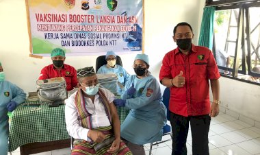 Gandeng-Dinas-Sosial,-Biddokkes-Polda-NTT-Suntik-Ratusan-Dosis-Vaksin-Covid-19-ke-Masyarakat-Kota-Kupang