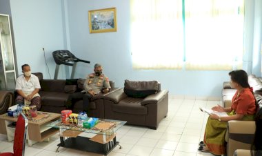 Cek-Ketersediaan-Vaksin-Aman,-Kapolda-NTT-Sambangi-Kantor-Dinas-Kesehatan-Provinsi-NTT