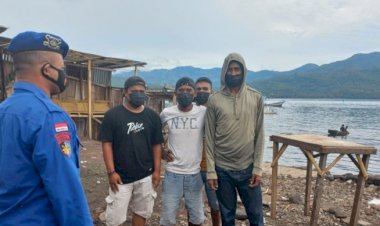 Gunakan-KP.-XXII-2004,-Personel-Ditpolairud-Polda-NTT-Edukasi-Pemuda-Pesisir-Flotim-Pentingnya-Biasakan-Pola-Hidup-Sehat