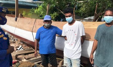 Sambangi-Warga-Pesisir-Sumba-Timur,-Personel-Ditpolairud-Polda-NTT-Edukasi-Prokes-Saat-di-Luar-Rumah