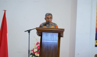Kapolda-NTT-Minta-Anggota-Polres-SBD-Lakukan-Koordinasi,-Kolaborasi-dan-Komunikasi-Yang-Baik-Dengan-Masyarakat