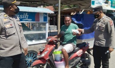 Cegah-Penyebaran-Covid-19,-Personel-Subditbintibsos-Ditbinmas-Polda-NTT-Terus-Lakukan-Imbauan-Prokes-kepada-Masyarakat