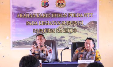 Beri-Arahan-di-Polres-Nagekeo,-Kabidhumas-Polda-NTT-Minta-Anggota-Aktif-Publikasikan-Kegiatan-Polri