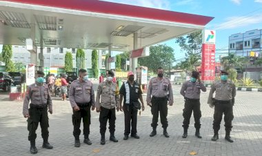 Hari-Kedua-Lebaran,-Personel-Satgas-Preventif-Ops-Ketupat-Turangga-2022--Gelar-Patroli-dan-Penjagaan-di-Sentra-Ekonomi