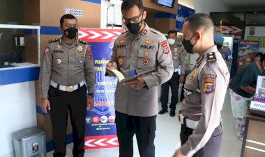 Pastikan-Pemenuhan-Standar-Pelayanan-Publik,-Wakapolda-Kunjungi-Ditlantas-Polda-NTT