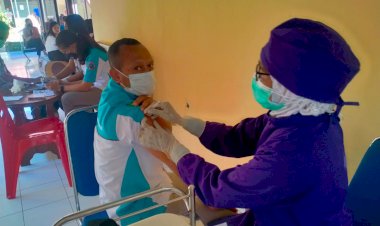 Putus-Penyebaran-Covid-19,-RSB-Titus-Uly-Kupang-Masifkan-Pelayanan-Vaksinasi