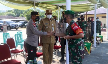 Kapolda-NTT-Hadiri-Apel-Gelar-Pasukan-Kunjungan-Kerja-Presiden-RI-di-Kabupaten-Ende