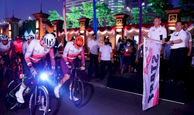 Kapolri-Lepas-Pesepeda-yang-Pecahkan-Rekor-MURI,-Gowes-Sejauh-508-Km 