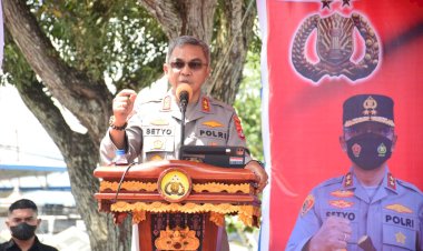 Tatap-muka-dengan-Personel-Polres-TTS,-Kapolda-NTT-:-Jadilah-Polisi-yang-Baik-dan-Pemecah-Masalah