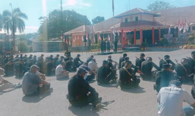 Satuan-Brimob-NTT-Gelar-Doa-Bersama-untuk-para-Korban-Kanjuruan