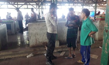 Laksanakan-Pengamanan-Pasar-Tradisional,-Polsek-Pantar-Berikan-Himbauan-Kamtibmas