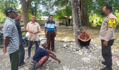 Sambang-Desa,-BRIPKA-Mathis-Pinta-Warga-Jaga-Kamtibmas-dan-Tetap-Kenakan-Masker-Saat-Beraktivitas