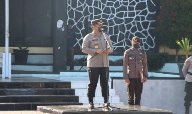 Kapolres-Ende-Ingatkan-Anggota-Untuk-Selalu-Berikan-Pelayanan-Yang-Terbaik-Untuk-Masyarakat