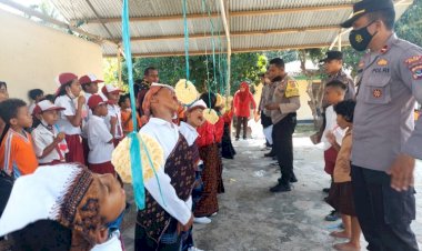 Polsek--Meriahkan-Hari-Bhayangkara-Ke-76,-Polsek-Nangapanda-Gelar-Lomba-Baris-Berbaris-dan-Permainan-Tradisional