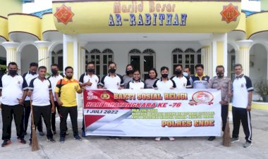 Sambut-Hari-Bhayangkara-ke-76,-Polres-Ende-dan-Polsek-Jajaran-Laksanakan-Kegiatan-Bakti-Sosial-Religi-di-Tempat-Ibadah