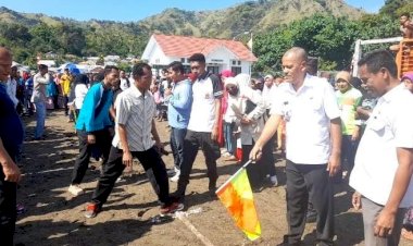 Polsek--Sambut-Hari-Bhayangkara-Ke---76,-Polsek-Pulau-Ende-Gelar-Lomba-Kearifan-Lokal