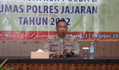 Buka-Pelatihan-Desain-Grafis,-Kabidhumas-Polda-NTT-Minta-Anggota-Humas-Bisa-Mengemas-Informasi-dan-Wajib-Share-di-Medsos