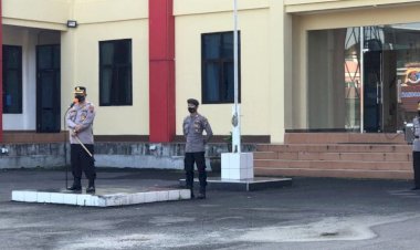 Pimpin-Apel-Pagi,-Kapolres-Manggarai-:-Tekan-Penularan-Covid-19-Dengan-Tingkatkan-Protokol-Kesehatan