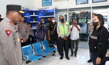 Tingkatkan-Mutu-Pelayanan-Kepada-Masyarakat,-Kapolda-NTT-Sidak-ke-Satpas-SIM-Polresta-Kupang-Kota