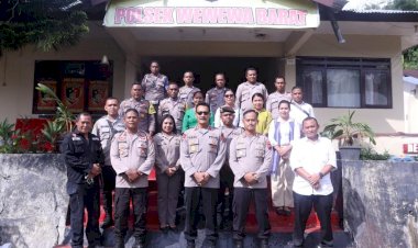 Kunjungi-Polsek-Wewewa-Barat,-Wakapolda-NTT-Minta-Layani-Masyarakat-Dengan-Baik