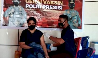 Tak-Kenal-Hari-Libur,-Polres-Flotim-Terus-Gencarkan-Vaksinasi