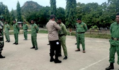 Tingkatkan-Kapasitas-Linmas,-Bhabinkamtibmas-Bersama-Babinsa-dan-Aparat-Desa-Bersinergi
