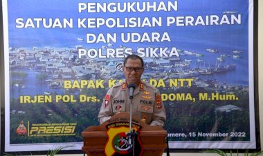 Kukuhkan-Satpolairud-Polres-Sikka,-Kapolda-NTT--:-Berikan-Pelayanan-Terbaik-Kepada-Masyarakat-Perairan