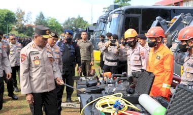 Siaga-Bencana,-Polda-NTT-Laksanakan-Apel-Gelar-Pasukan-dan-Peralatan