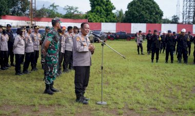Polri-Kerahkan-Ribuan-Personel-Bersihkan-Puing-puing-Pasca-Gempa-Cianjur