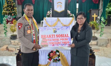 Berbagi-Bersama,-Kapolda-NTT-Beri-Sumbang-Untuk-Pembangunan-Dua-Gereja-di-Kota-Kupang