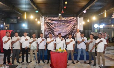 Bentuk-Rasa-Syukur-atas-Pengabdian-kepada-Institusi-Polri-yang-ke--17-Tahun,--Keluarga-Besar-ZLD-Polda-NTT-Gelar-Acara-Syukuran