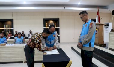 Tanda-Tangan-Pakta-Integritas,-39-Orang-Sarjana-Siap-Ikut-Seleksi-SIPSS
