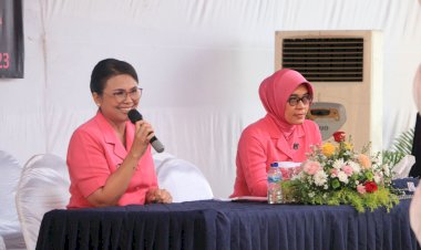 Ibu-Asuh-Polwan-Polda-NTT-Ingatkan-Polwan-Polresta-Kupang-Kota-Agar-Bijak-dalam-Bermedsos-serta-Jaga-Citra-Polri