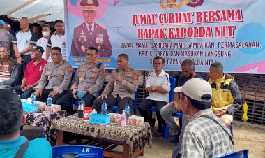 Jumat-Curhat-di-Pasar-Kasih-Naikoten-I,-Kapolda-NTT-Terima-Berbagai-Keluhan-Masyarakat