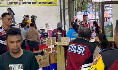 KRYD,-Anggota-Ditsamapta-Polda-NTT-Patroli-Dialogis-Beri-Pesan-Kamtibmas-Bagi-Warga-Kota-Kupang