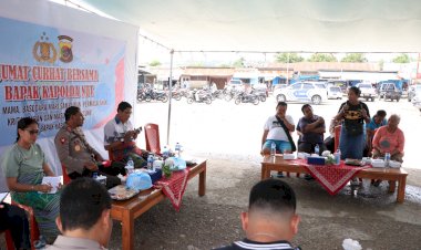 Datangi-Pasar-Ikan-Oeaba,-Kapolda-NTT-Dengar-Curhatan-Warga-Kelurahan-Fatubesi