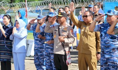 Kapolda-NTT-Lepas-Keberangkatan-Kasau-bersama-Rombongan-di-Bandara-Lanudal-Kupang