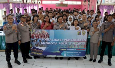 Supervisi-di-Polres-Sumba-Timur,-Biro-SDM-Polda-NTT-Sosialisasi-Penerimaan-Anggota-Polri-di-Sekolah