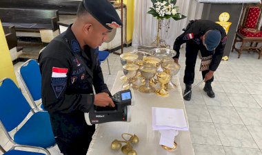 Pastikan-Ibadah-Perayaan-Paskah-Aman,-Polda-NTT-Kerahkan-Tim-Jibom-Sterilisasi-Gereja