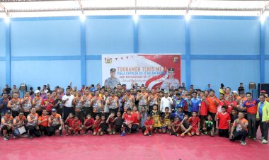 Meriahkan-Hari-Bhayangkara-ke-77,-Polda-NTT-Gelar-Turnamen-Tenis-Meja-Kapolda-Cup-III