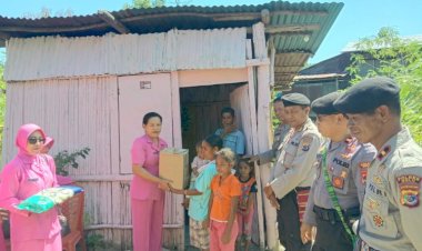 Berbagi-untuk-Tumbuh-Kembang-Anak,-Satsamapta-Polres-Belu-dan-Bhayangkari-Salurkan-Paket-Sembako-untuk-Anak-Asuh-Stunting