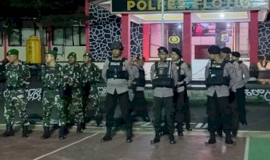 TNI-POLRI-Flores-Timur-Kompak-Jaga-Kamtibas-Seputaran-Kota-Larantuka-Dengan-Laksanakan-Patroli-Malam