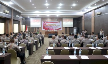 Jelang-Pemilu-2024,-Direktorat-Samapta-Polda-NTT-Gelar-Rakernis-Fungsi-Samapta