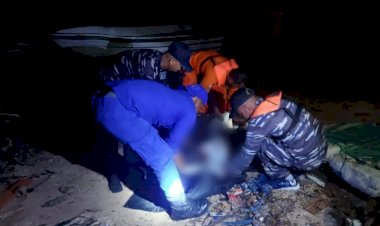 Tim-SAR-Gabungan-Evakuasi-Korban-Tenggelam-di-Perairan-Pulau-Kelapa,-Labuan-Bajo