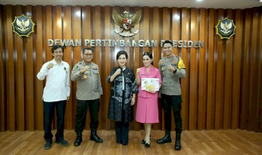 Ketua-PD-Bhayangkari-Sulbar-Hadiri-Rapat-Bersama-Bahas-Penanganan-Stunting 